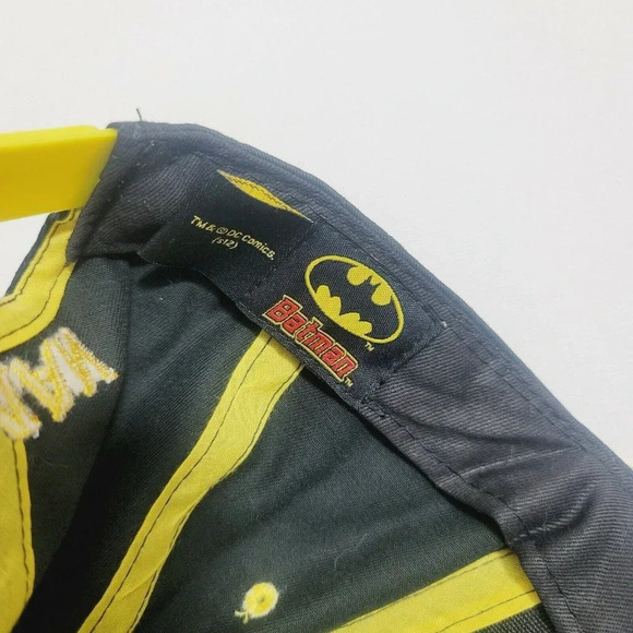 Dc Comic Men's Batman Hat Back Snap Button & Top Solid Black/yellow OS - Picture 5 of 5